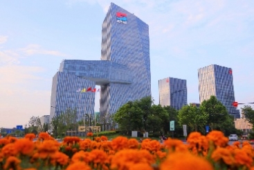點(diǎn)贊！中國(guó)巨石榮登2023年玻璃纖維十大品牌榜單之首