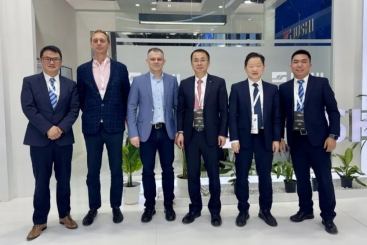 共聚JEC World，2025 我們?cè)谝黄穑?></a></div>
					<h2><a href=